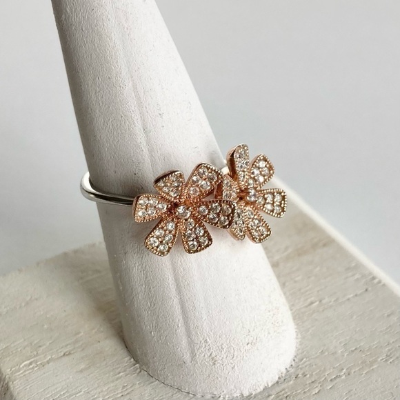 Sterling Silver 925 Rose Gold Plated Crystal Daisy Flowers Ring Size 8 - Picture 5 of 13